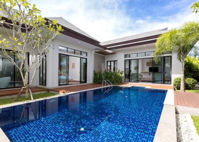 Stylish 3-bedroom villa, with pool view in Tanode Estate project, on Bangtao/Laguna beach