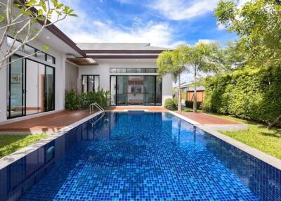 Stylish 3-bedroom villa, with pool view in Tanode Estate project, on Bangtao/Laguna beach