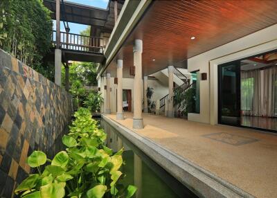 Cozy, large 4-bedroom villa, with pool view in Baan Bua project, on Nai Harn beach