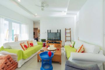 Quality 4-Bed Pool Villa near Hua Hin at Oasis Villas