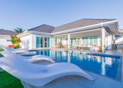Quality 4-Bed Pool Villa near Hua Hin at Oasis Villas