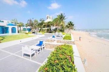 Beachfront Condo in Hua Hin City at The Crest Santora