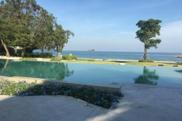 Beachfront Sea View Condo near Hua Hin at Wan Vayla