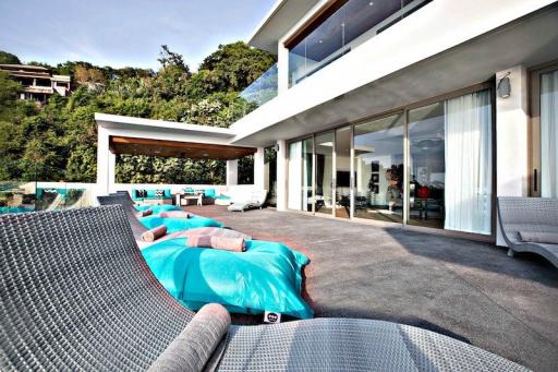 Luxurious premium, large 6-bedroom villa, with sea view in Cape Amarin project, on Kamala Beach beach