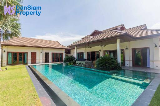 Magnificent Bali-style Villa in Hua Hin at Hillside Hamlet5