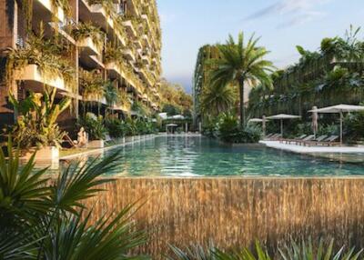 Fashionable 3-bedroom apartments, with sea view, on Layan Beach beach