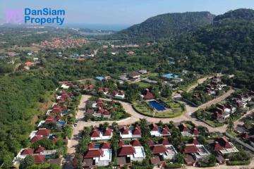 Well-designed Balinese Villa at Hua Hin Panorama Resort