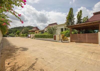 Well-designed Balinese Villa at Hua Hin Panorama Resort