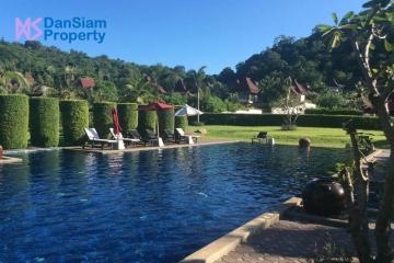 Beautiful Balinese Villa at Hua Hin Panorama Resort