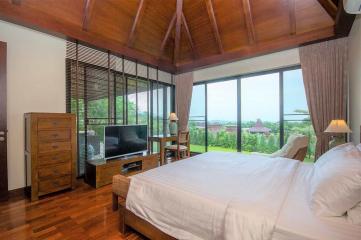 Beautiful Balinese Villa at Hua Hin Panorama Resort