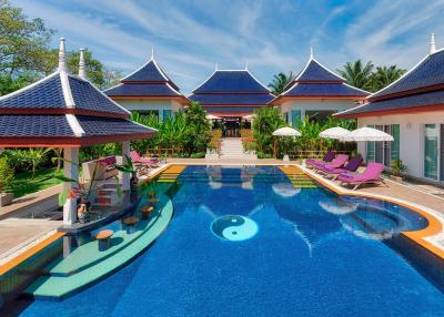 Stylish, large 8-bedroom villa, with pool view, on Bangtao/Laguna beach