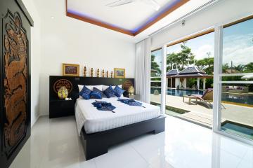 Stylish, large 8-bedroom villa, with pool view, on Bangtao/Laguna beach