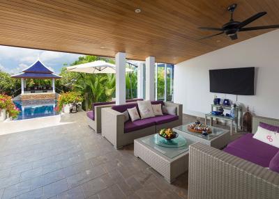 Stylish, large 8-bedroom villa, with pool view, on Bangtao/Laguna beach