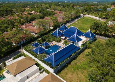 Stylish, large 8-bedroom villa, with pool view, on Bangtao/Laguna beach