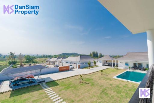 Brand new 5-Bed pool Villa in Hua Hin on Large Land Plot