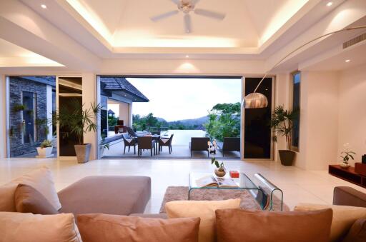 Comfortable, spacious 4-bedroom villa, with sea view in The Villas Overlooking Layan project, on Bangtao/Laguna beach