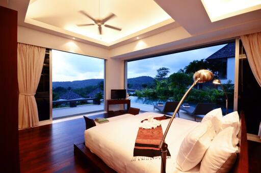 Comfortable, spacious 4-bedroom villa, with sea view in The Villas Overlooking Layan project, on Bangtao/Laguna beach