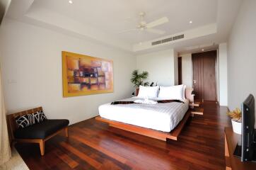 Comfortable, spacious 4-bedroom villa, with sea view in The Villas Overlooking Layan project, on Bangtao/Laguna beach