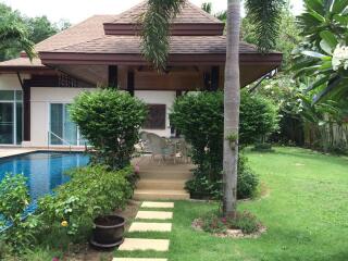 Cozy, large 3-bedroom villa near the sea, on Koh Kaew beach