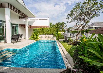 Nice 3-Bedroom Pool Villa in Hua Hin at Sivana Gardens