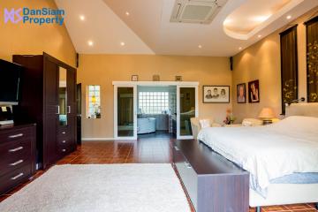 Luxury Golf Condo in Hua Hin at Palm Hills Golf Resort