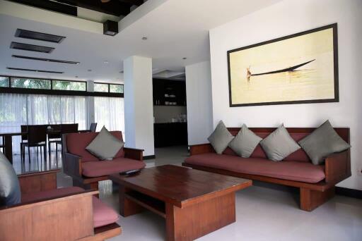 Luxurious, spacious 4-bedroom villa, with garden view in Royal Estate project, on Nai Harn beach