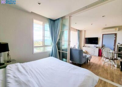 Topfloor Beach Condo in Hua Hin at Autumn Condominium