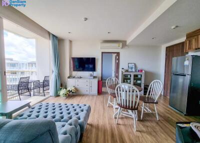 Topfloor Beach Condo in Hua Hin at Autumn Condominium