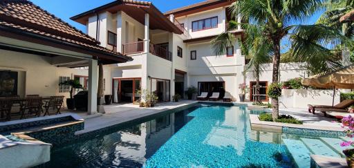 Amazing, large 5-bedroom villa, with pool view, on Bangtao/Laguna beach