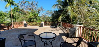 Amazing, large 5-bedroom villa, with pool view, on Bangtao/Laguna beach