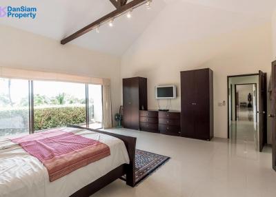 Large Golf Condo in Hua Hin at Palm Hills Golf Resort