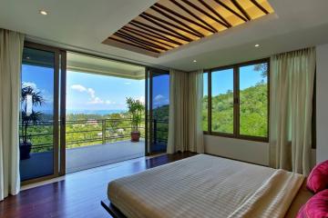 Astonishing premium, large 4-bedroom villa, with sea view, on Naithon beach