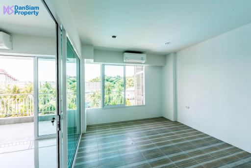 Beach condo in Hua Hin/Khao Takiab at Jamchuree