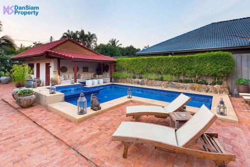 Grand 2-Storey 6-Bed Pool Villa in Hua Hin Town Centre