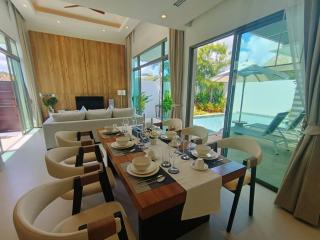 Astonishing 2-bedroom villa, with pool view, on Bangtao/Laguna beach