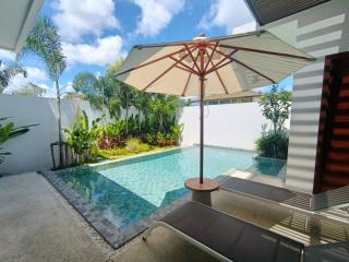 Astonishing 2-bedroom villa, with pool view, on Bangtao/Laguna beach