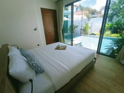 Astonishing 2-bedroom villa, with pool view, on Bangtao/Laguna beach