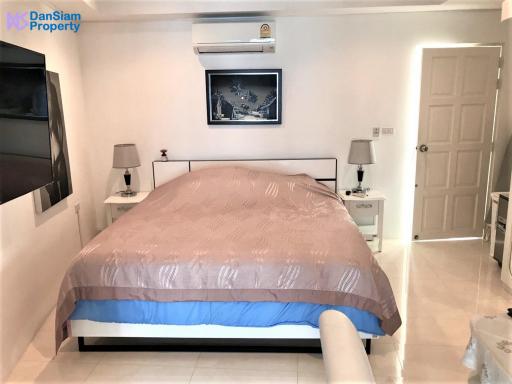 Beach condo in Hua Hin at Jamchuree Condominium