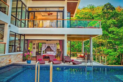 Stunning premium, large 6-bedroom villa, with sea view, on Surin Beach beach