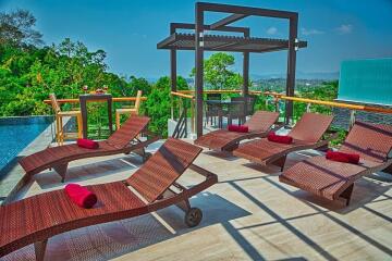 Stunning premium, large 6-bedroom villa, with sea view, on Surin Beach beach