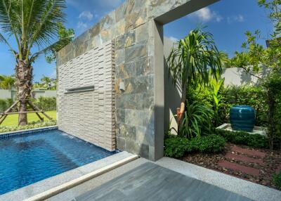 Luxurious 3-bedroom villa, with pool view in Peykaa Estate Villas project, on Bangtao/Laguna beach