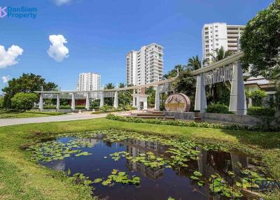 Beachfront Condo in Hua Hin with Great Sea View