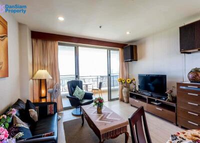 Beachfront Condo in Hua Hin with Great Sea View