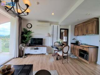 Topfloor Beach Condo in Hua Hin at Autumn Condominium