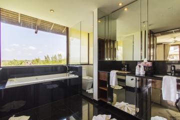 Gorgeous 3-bedroom penthouse, with pool view in Royal Phuket Marina project, on Koh Kaew beach