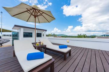 Luxurious 3-bedroom penthouse, with sea view in Royal Phuket Marina project, on Koh Kaew beach