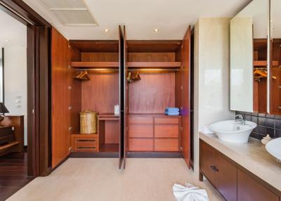 2 ห้องนอน, 2 ห้องน้ำ คอนโด ราคา ฿ 18,000,000