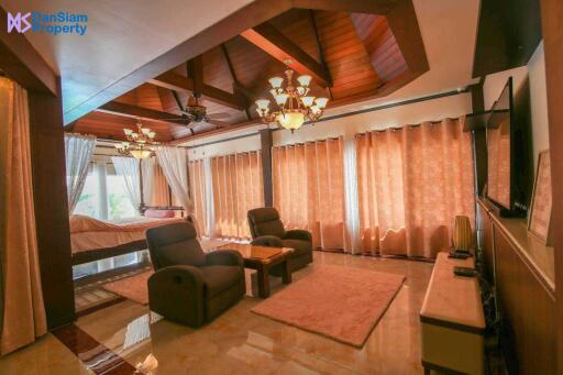 Luxurious Golf Villa in Hua Hin at Palm Hills Golf Resort