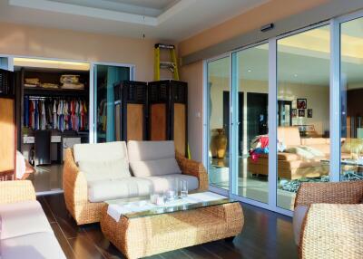 Condo For Sale In Pattaya