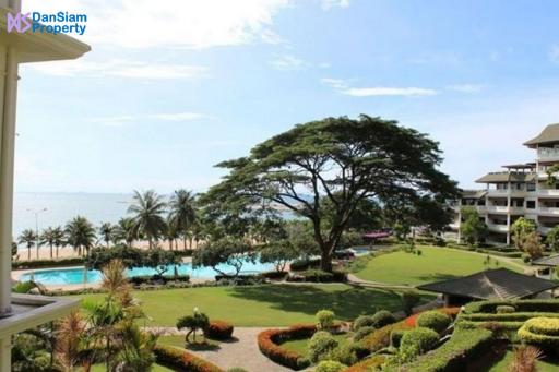 Beachfront Seaview Condo in Hua Hin at Baan Somprasong